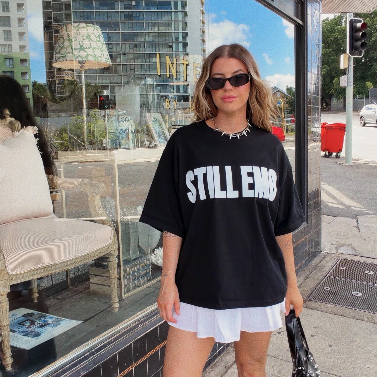 STILL EMO PRINTED OVERSIZED TEE