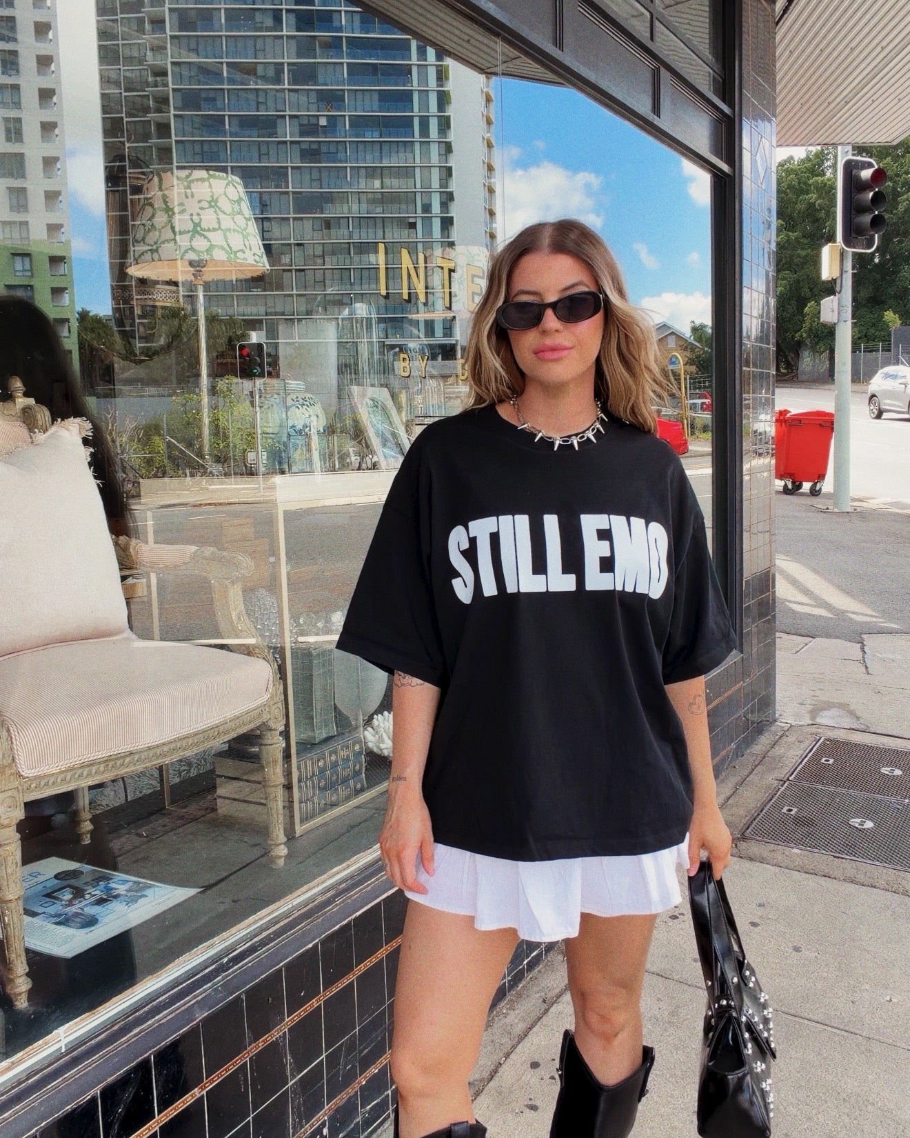 STILL EMO PRINTED OVERSIZED TEE