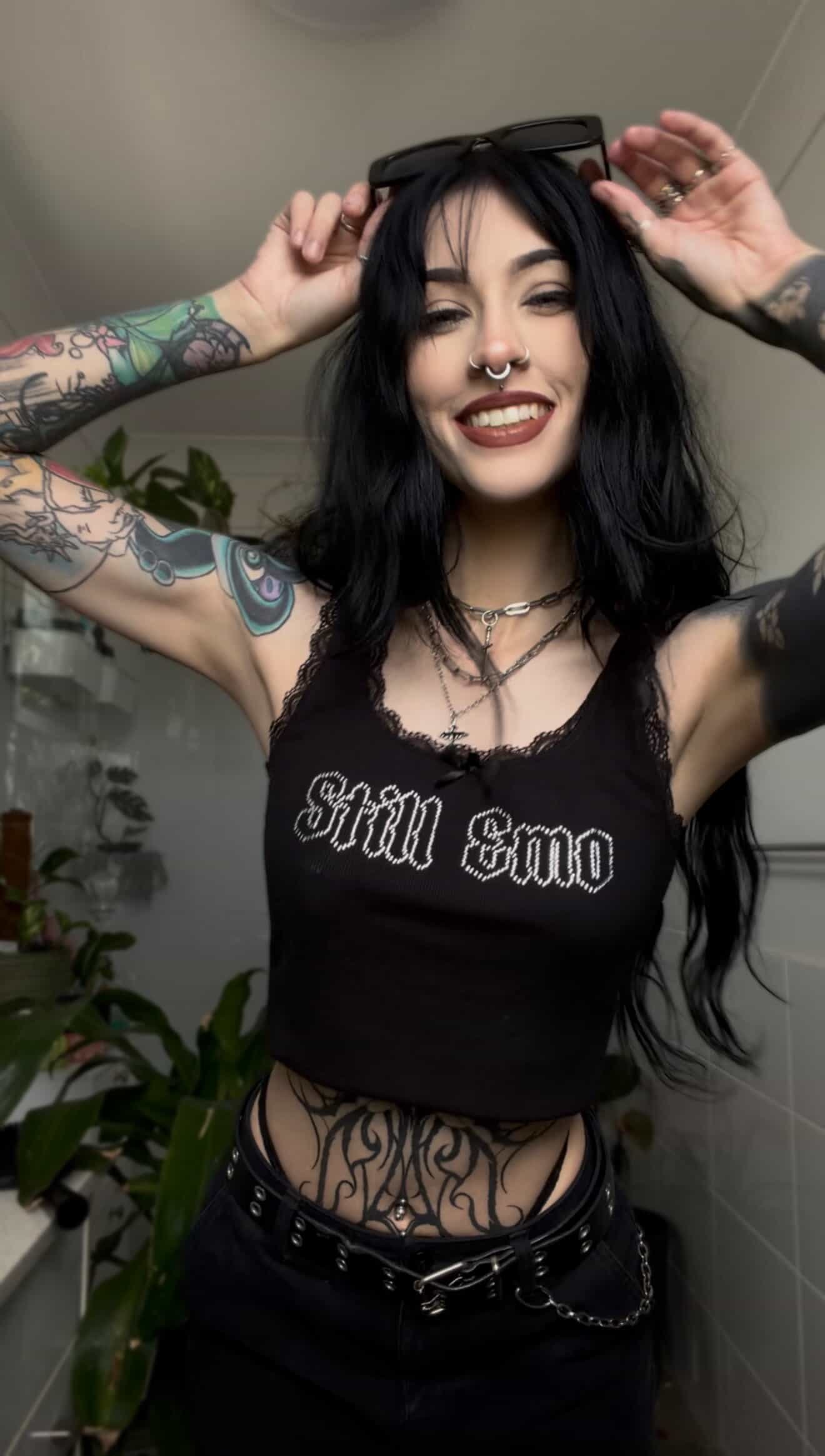 STILL EMO TANK ★